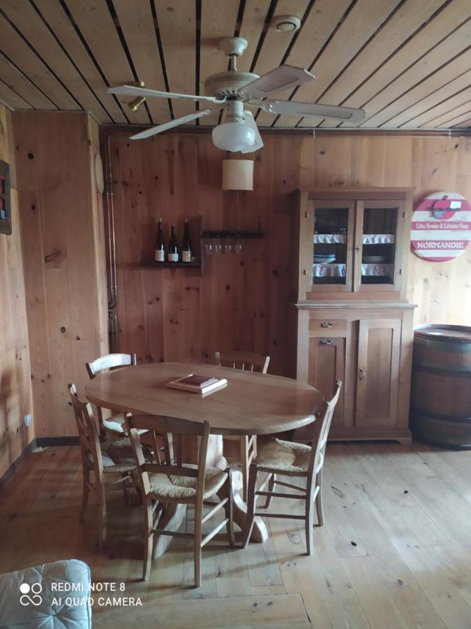 Отель Le Saloon Chazey-sur-Ain Экстерьер фото