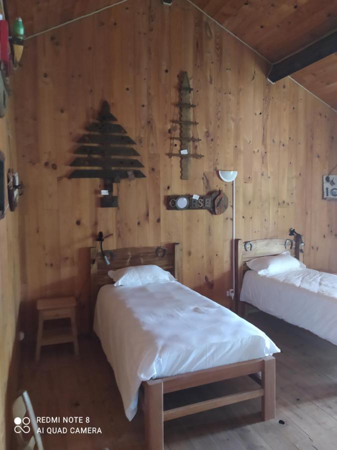 Отель Le Saloon Chazey-sur-Ain Экстерьер фото